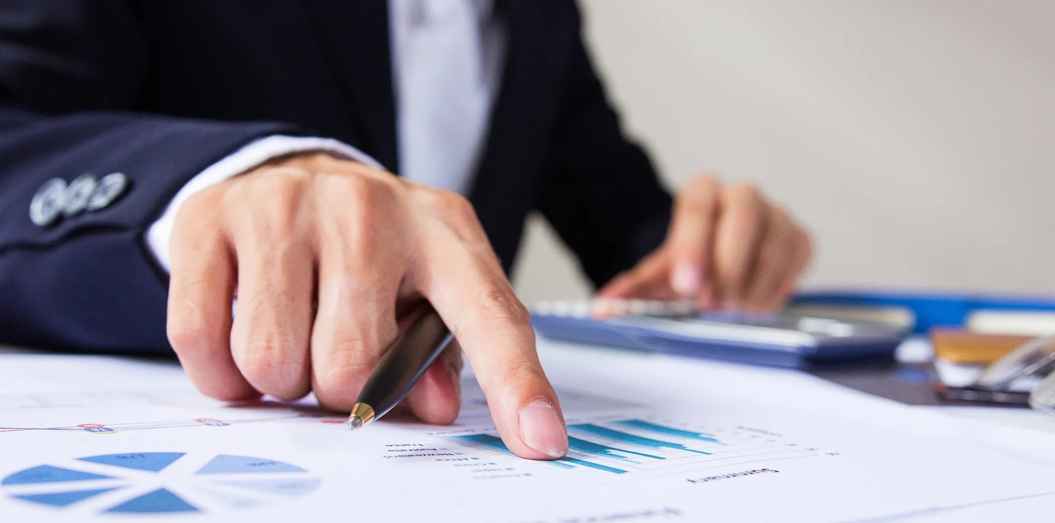 Plan Esencial — Consultoría financiera mensual